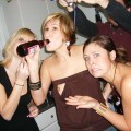 Re: YOUNG GIRLS at PARTY- Drunk teenagers - Amateurs pics 18