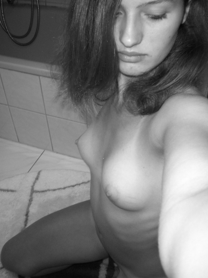 Black and white pictures of young girlfriend 9833449