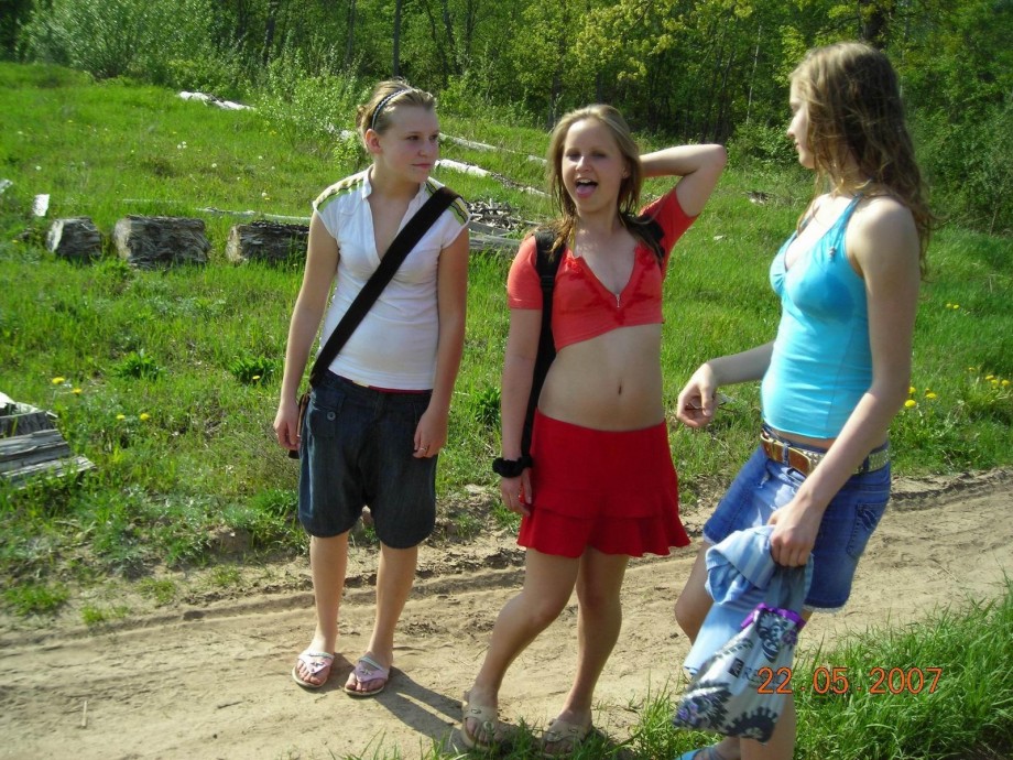 3 teens on a lake amateur set-89540