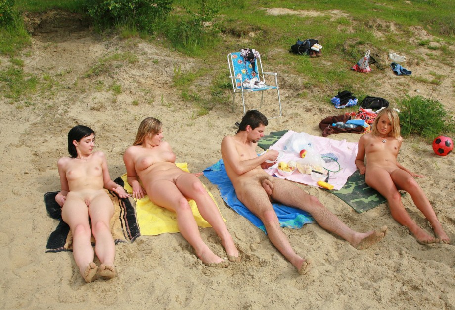 Nudist groups fkk 