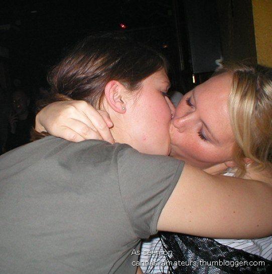 Kissing girlfriendss 02 