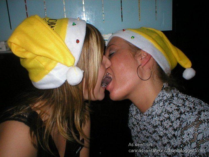 Kissing girlfriendss 01