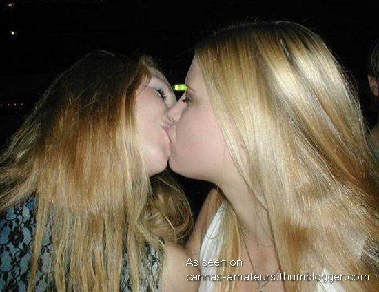 Kissing girlfriendss 01