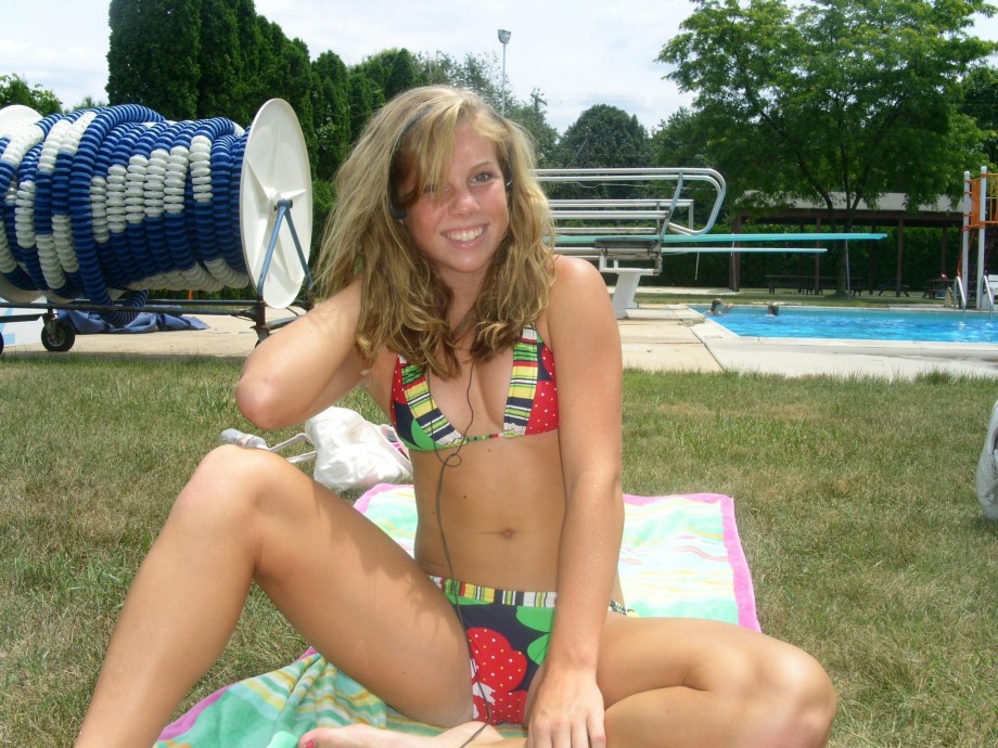 Teens in bikinis #15