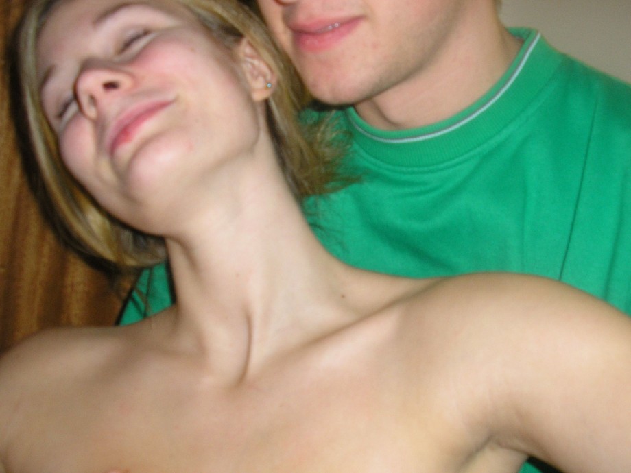 Young amateur teen couple 