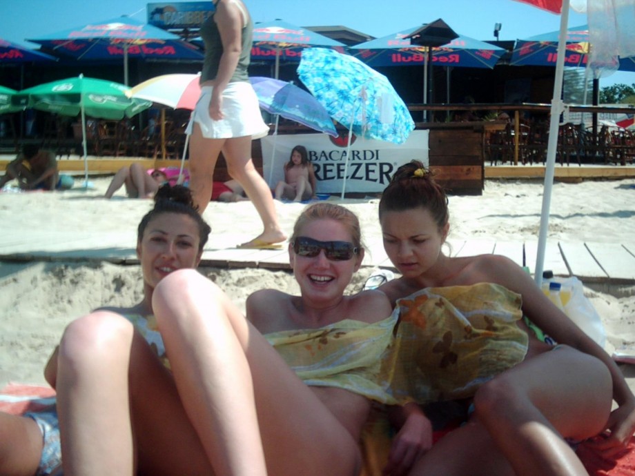 Beach girls / amateur pics