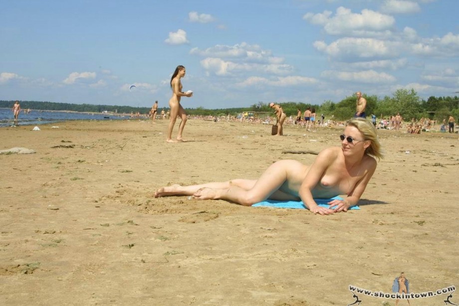 Beach (nudist) 036 