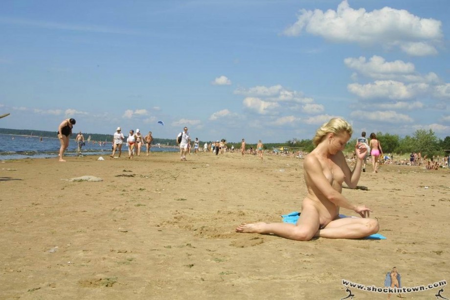 Beach (nudist) 036 