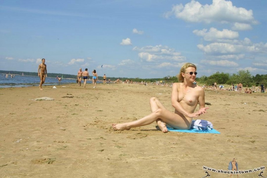 Beach (nudist) 036 