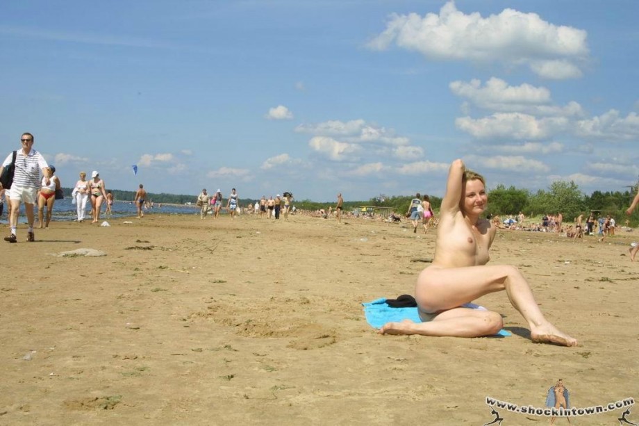 Beach (nudist) 036 