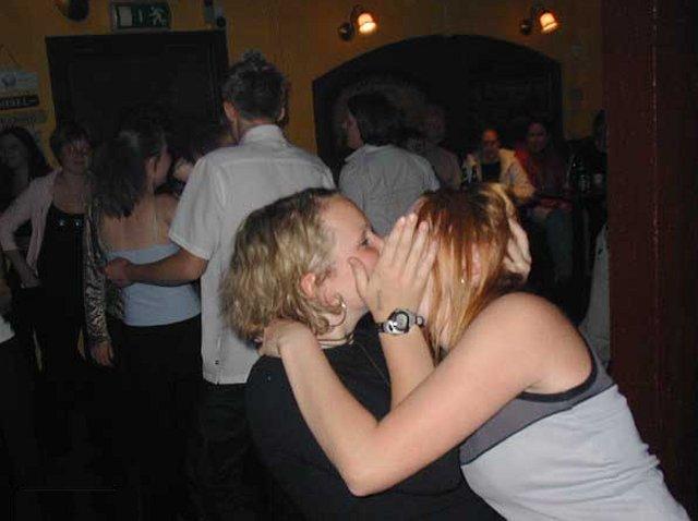 Kissing a girl 1 