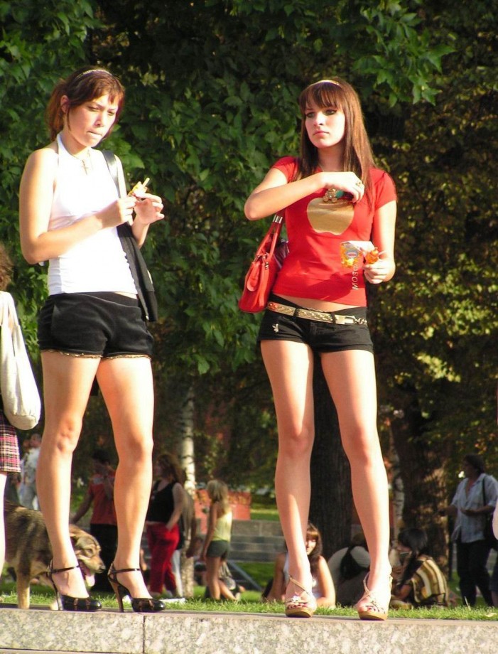 Amateurs -hq- street candid, upskirt 100