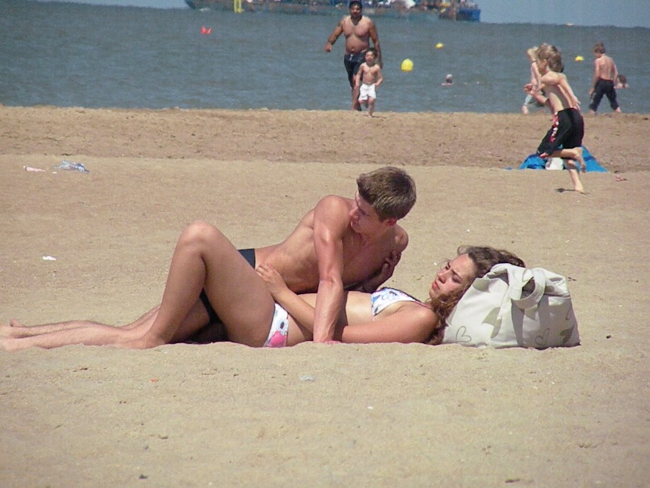 Young couple fuck at beach 