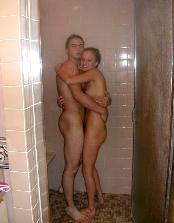 Young amateurs girl in the shower no.05 