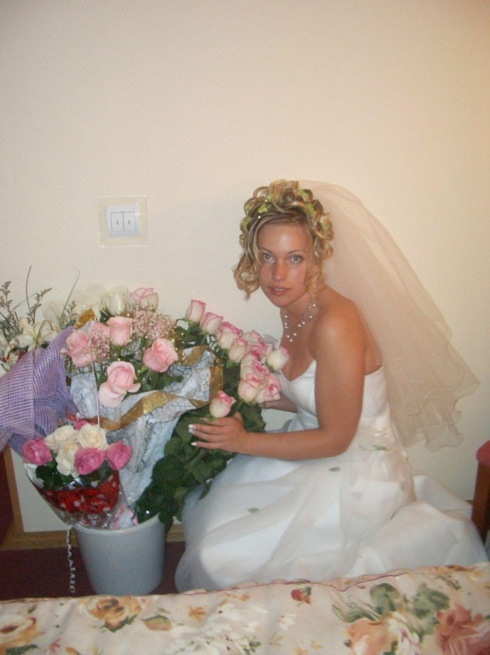 Amateur hot bride a her wedding night