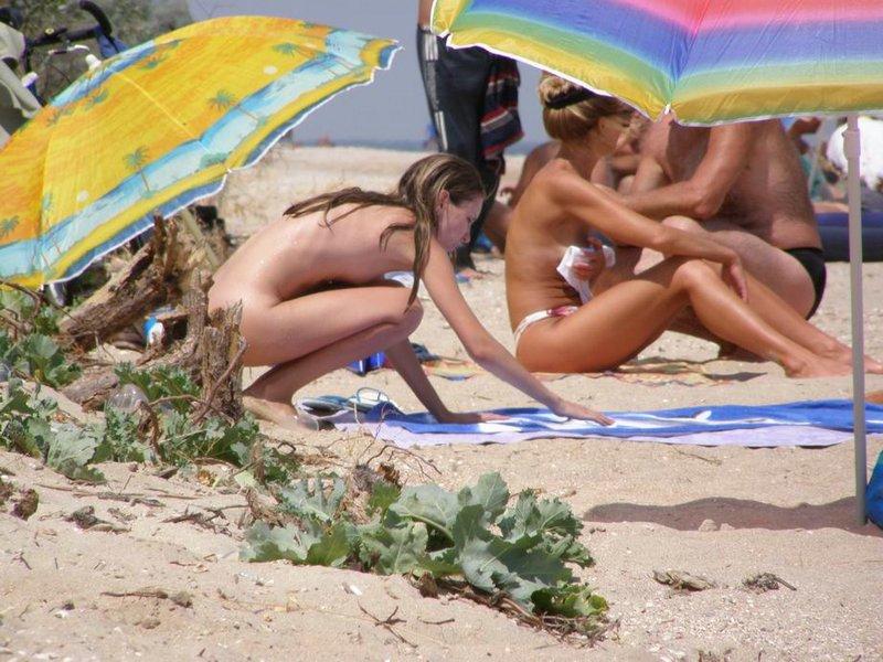 Voyeur at nudistbeach / fkk 