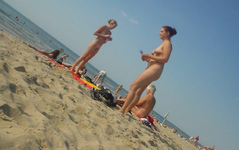 Voyeur at nudistbeach / fkk 