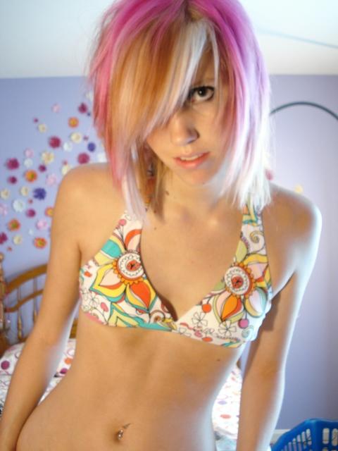 Naked emo girl