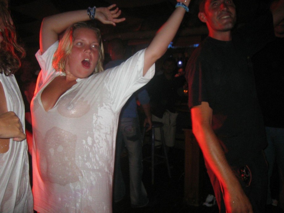 Club fun (wet t-shirt contest) 