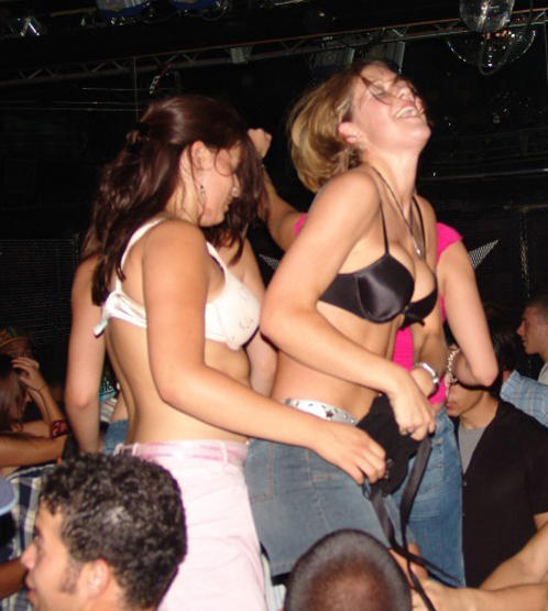 Amateurs: stripping in the nightclub. part 3. 