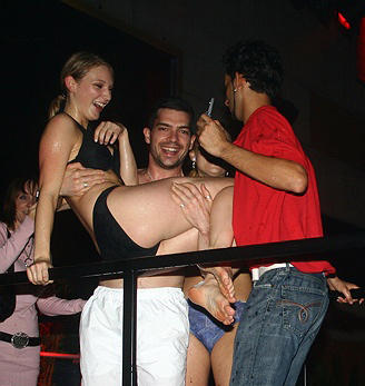 Amateurs: stripping in the nightclub. part 3. 