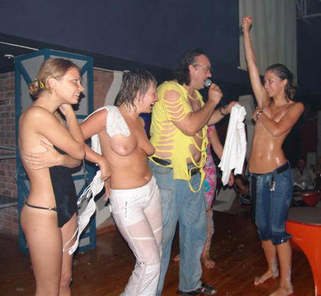 Party: wet t-shirt contest