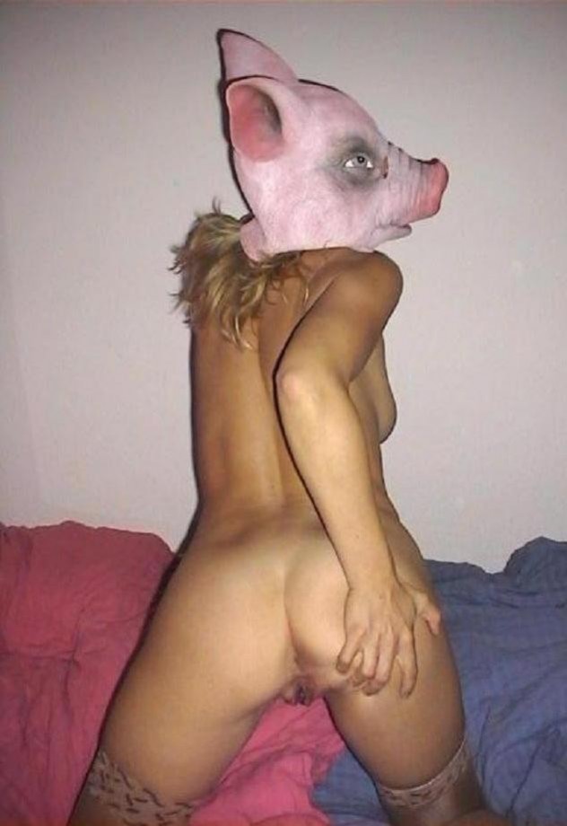 Am i the only one who would fuck this pig?