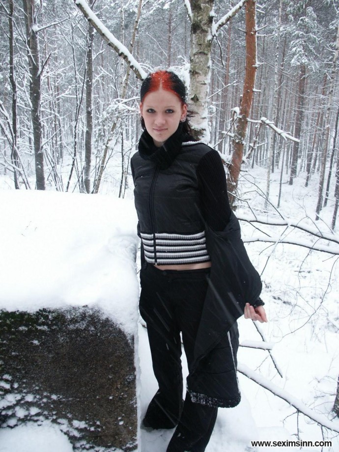 Nice ex girl chantal in snow 