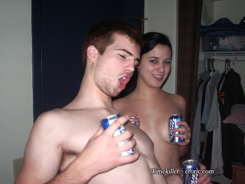 Girls at party- drunk teenagers - amateurs pics 28