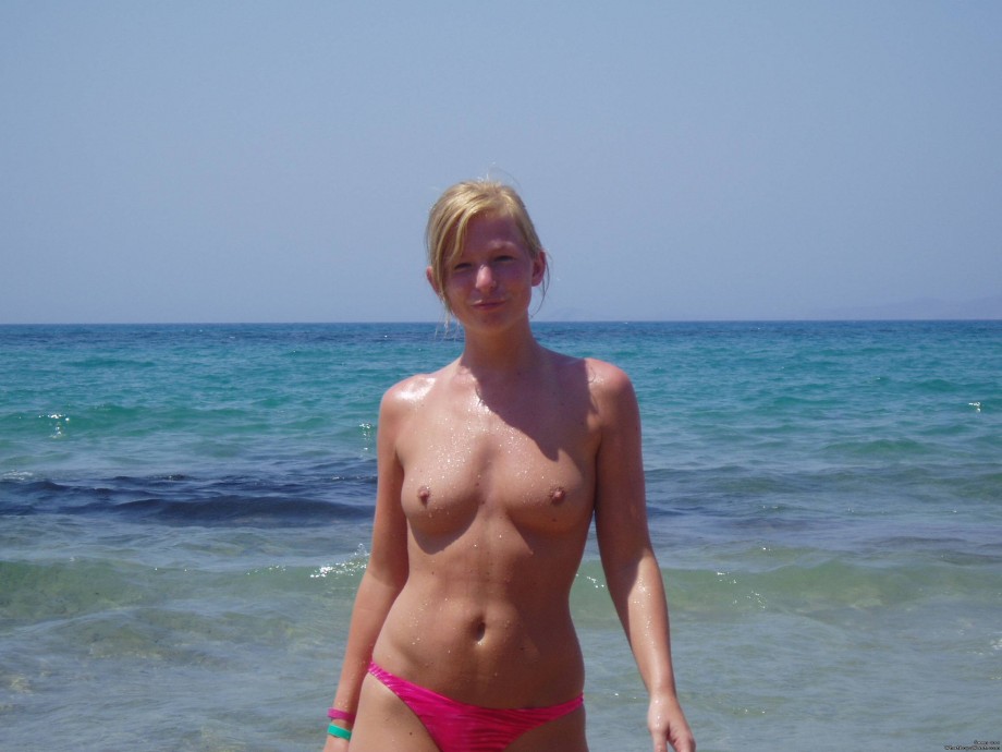 Hot beach 02