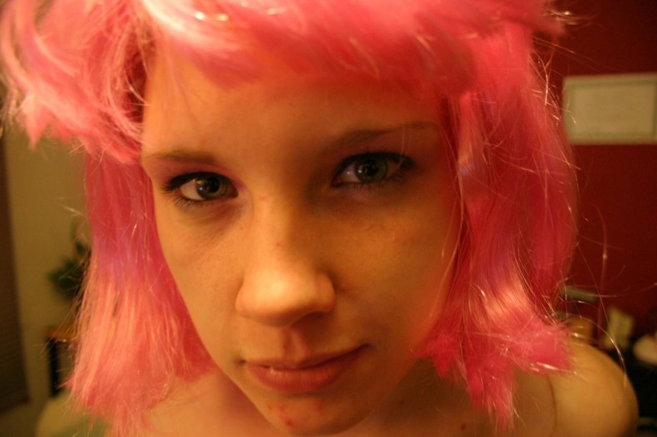 Bernie - pink wig