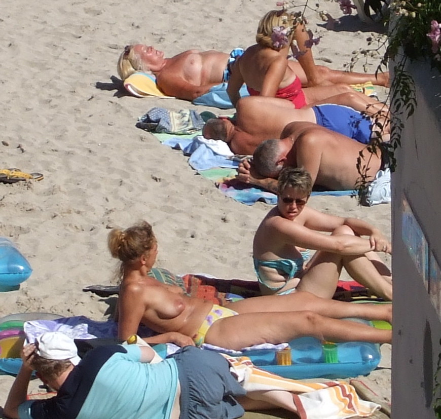 Topless beech girls mallorca 