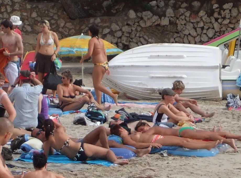 Topless beech girls mallorca 