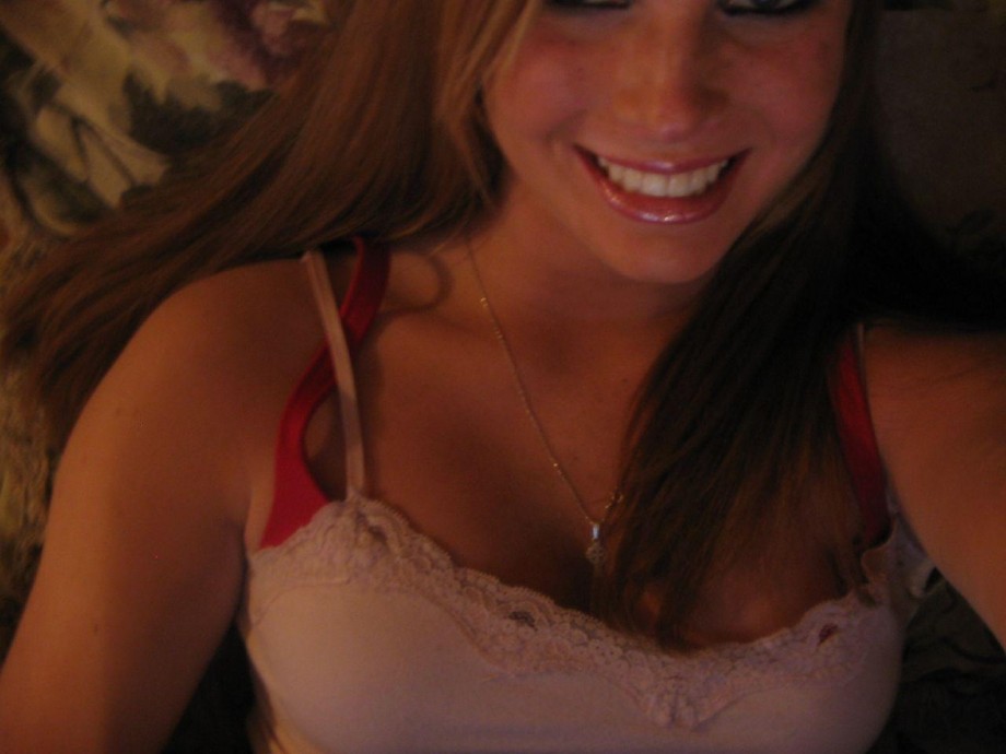 Selfshot - girlfriend flashing 