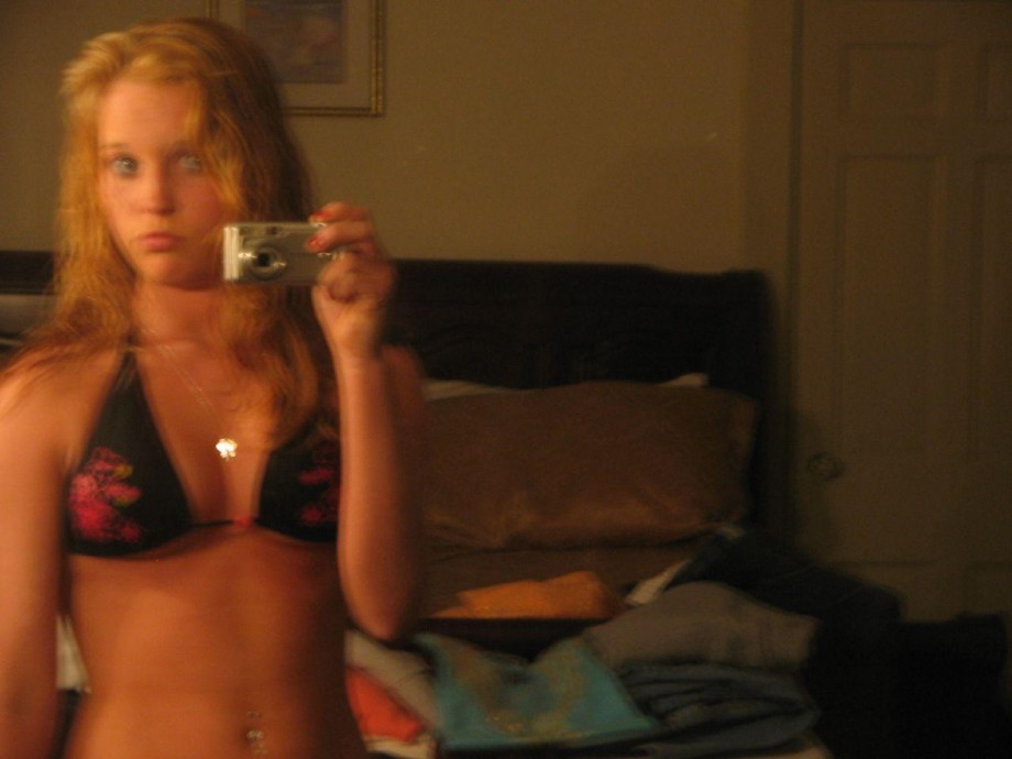 Selfshot - girlfriend flashing 