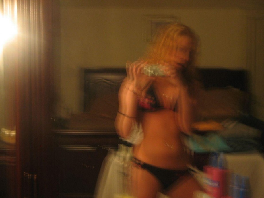 Selfshot - girlfriend flashing 