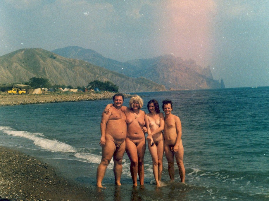 I love the nudist beach 