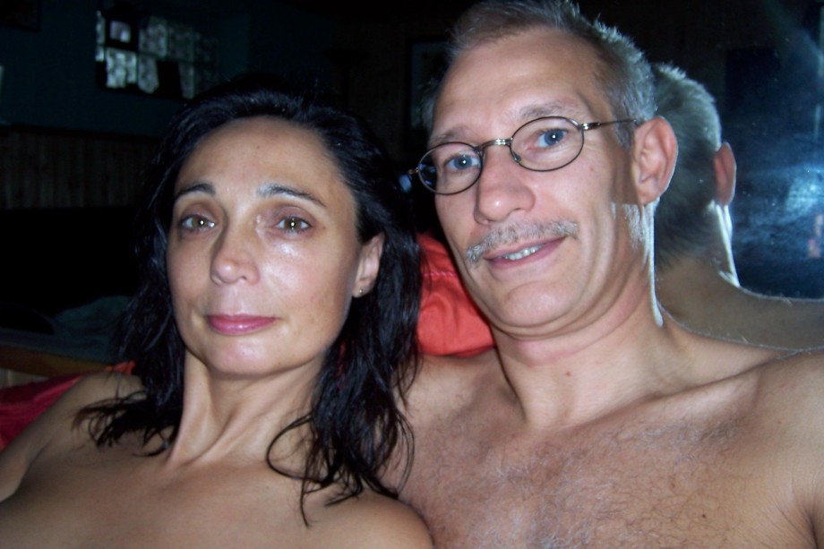 Pareja adulta casera 