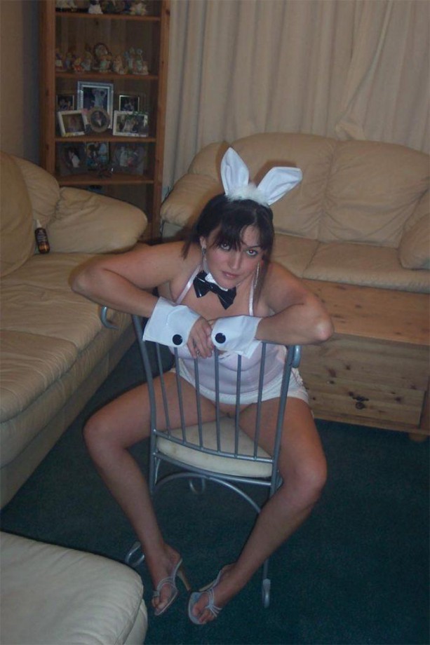 Girlfriend as bunny 