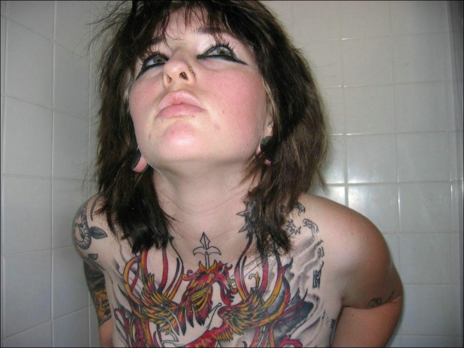 Dalila tatuada - girlfriend with tatoo