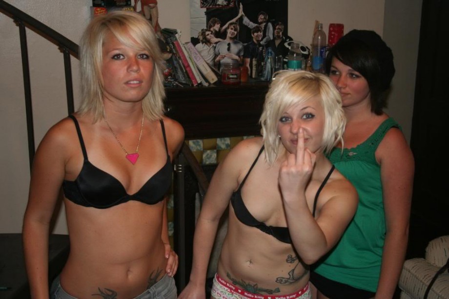 Drunk emo bailys girls nite bra n panty party