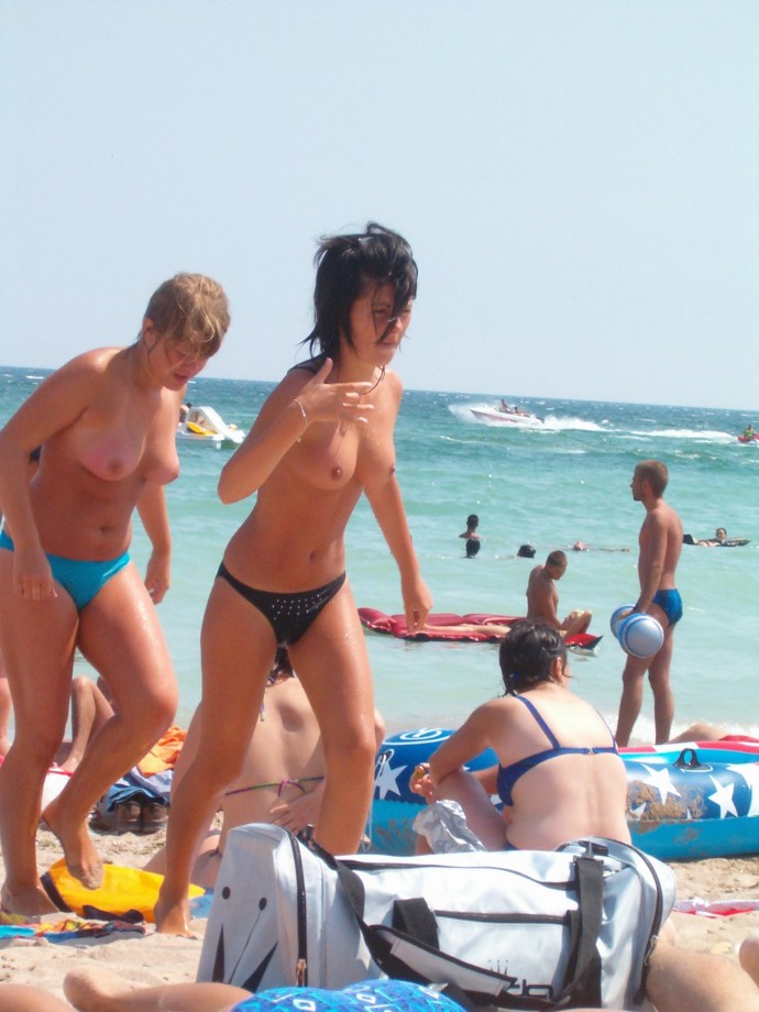 Topless girls and sand (romanian beaches) 001