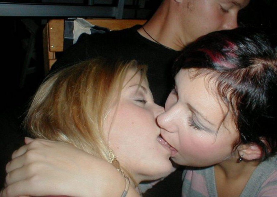 Amateur lesbian kisses 02