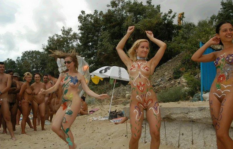 Beach naturist photos