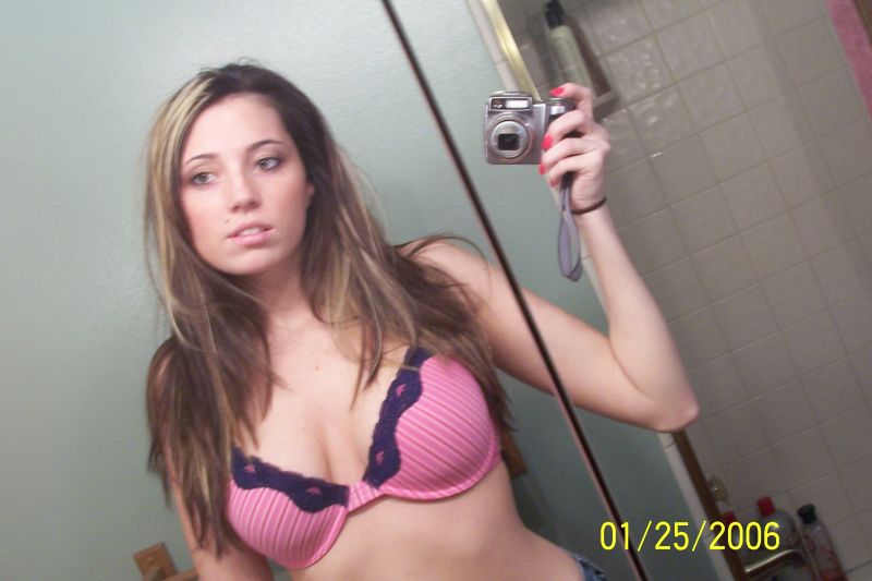 Sexy amateur girl selfshots