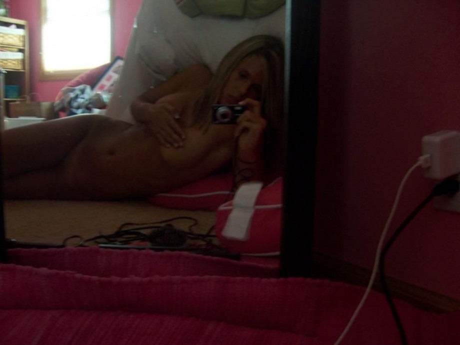 Blonde amateur teen girl selfshot