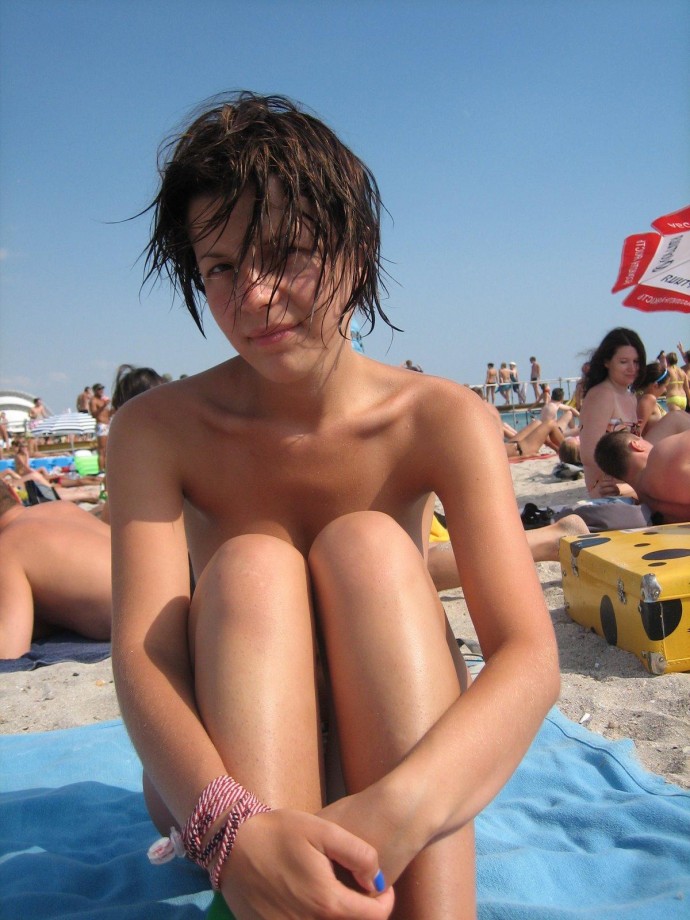 At the beach nudsim 