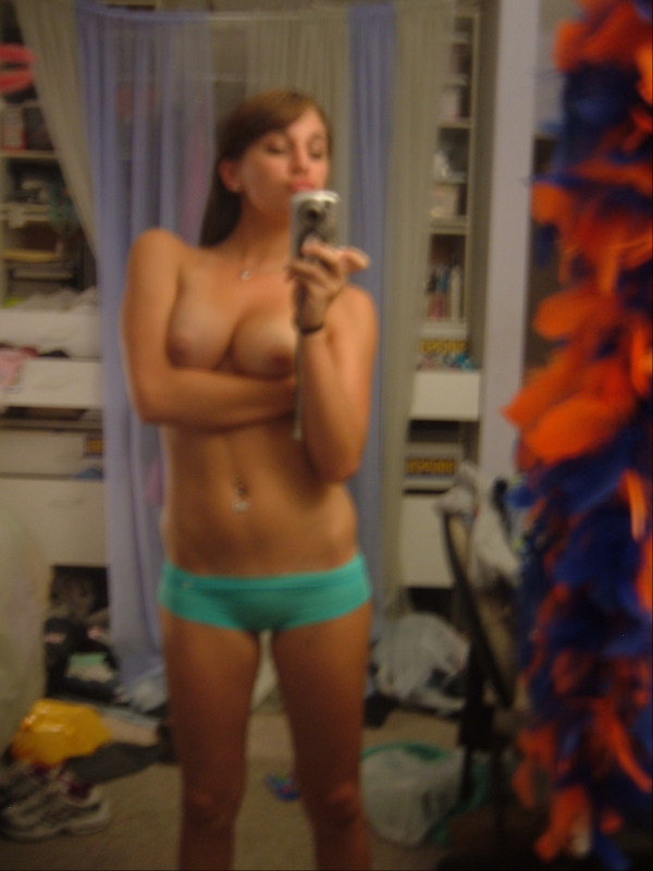 Selfshots - teen girl