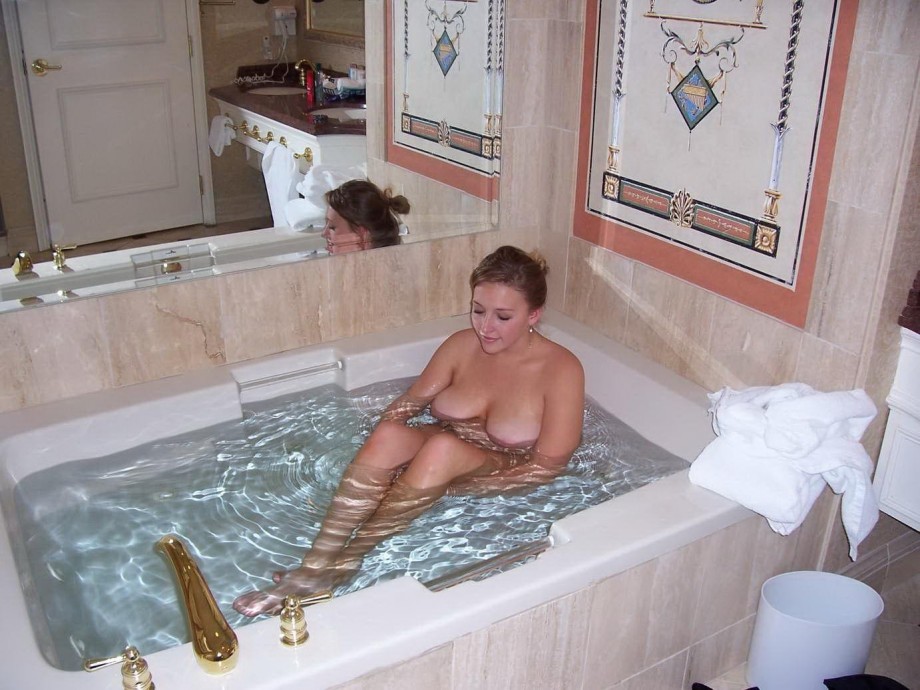 Girls in bath 25