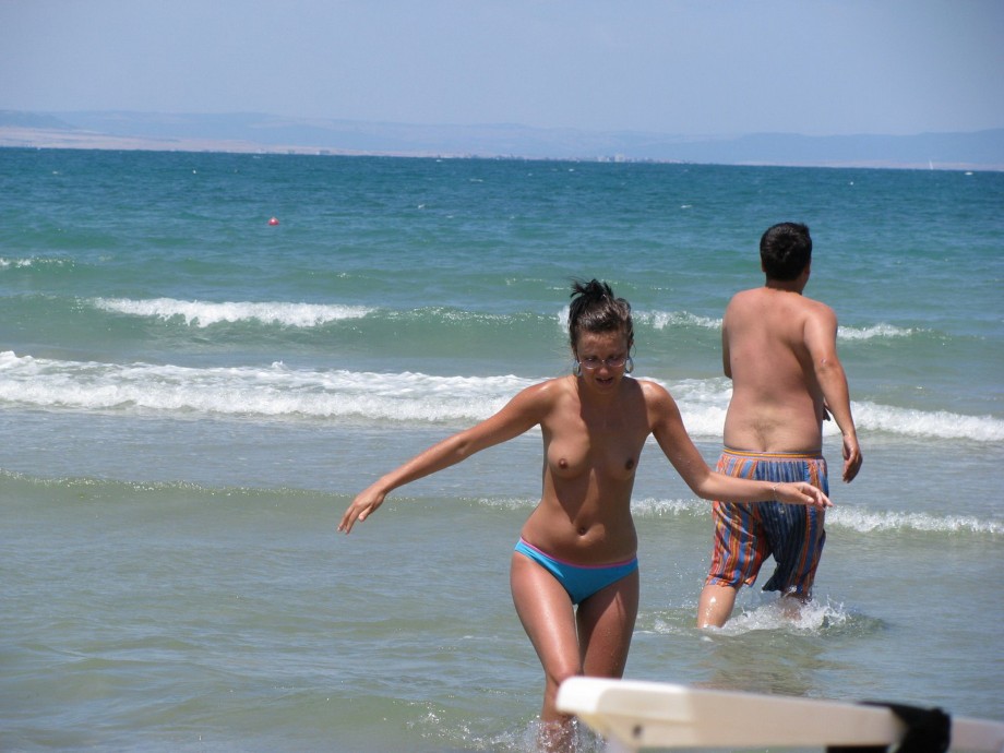 Couples in vacation - bulgarian beach